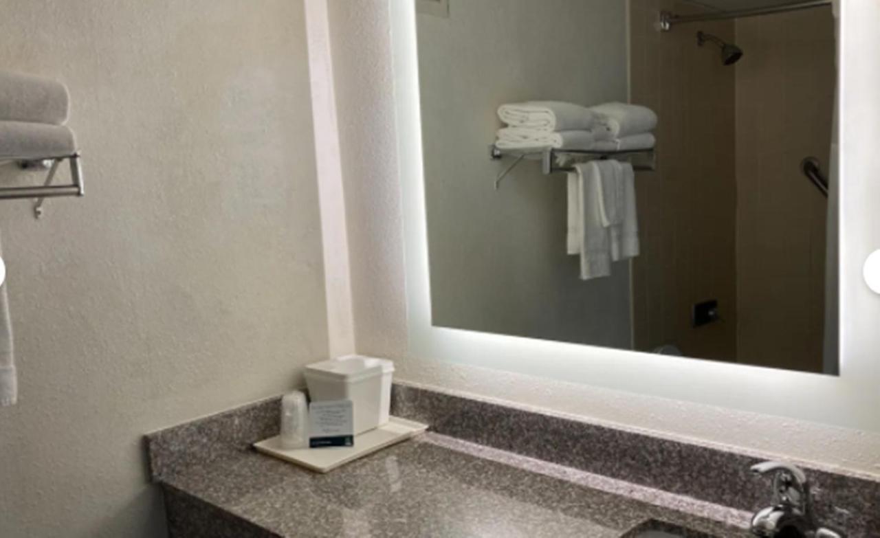 Quality Inn & Conference Center Somerset Ngoại thất bức ảnh