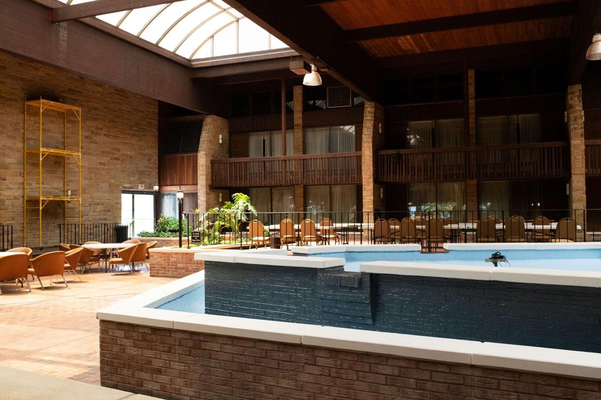 Quality Inn & Conference Center Somerset Ngoại thất bức ảnh