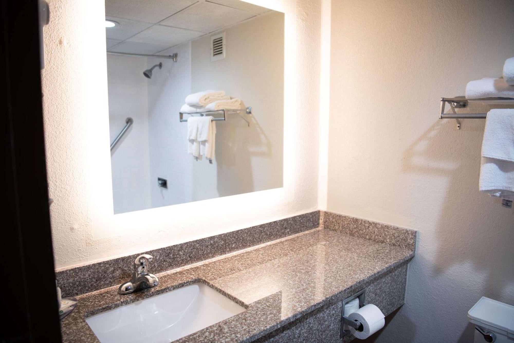 Quality Inn & Conference Center Somerset Ngoại thất bức ảnh