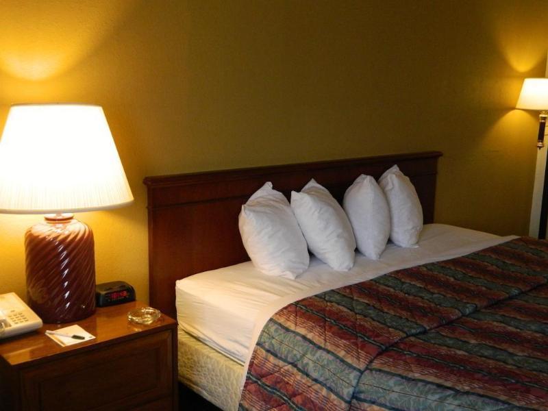 Quality Inn & Conference Center Somerset Ngoại thất bức ảnh