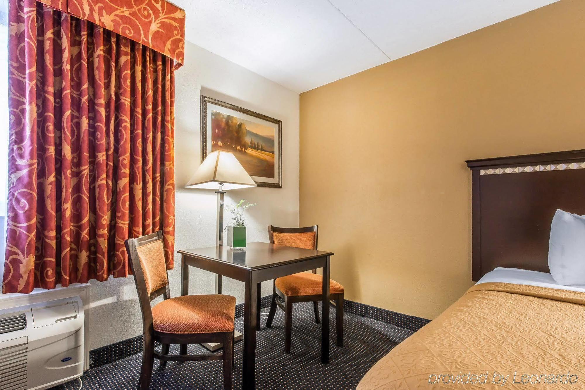 Quality Inn & Conference Center Somerset Ngoại thất bức ảnh